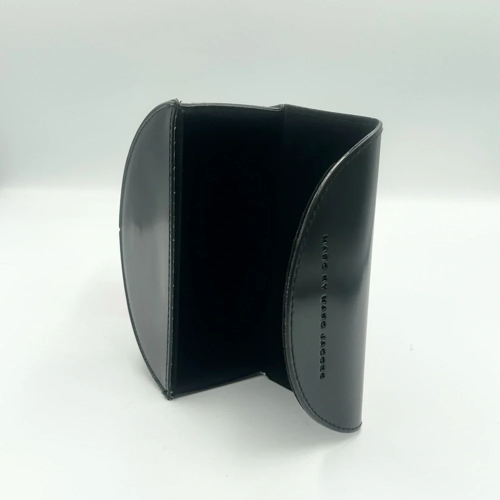 Marc by Marc Jacobs Elegant Black Case